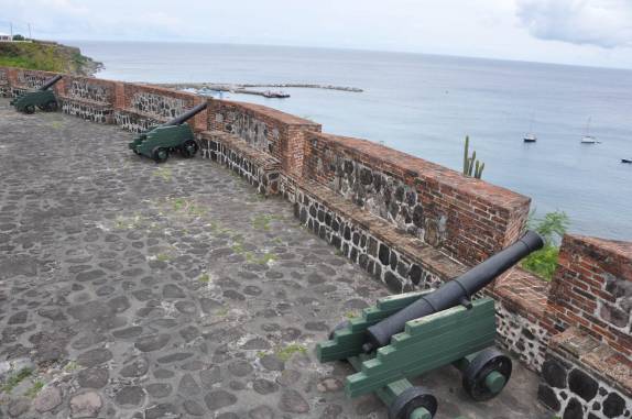 Vista do alto do Fort Oranje,  em Sint Eustatius - Caribe